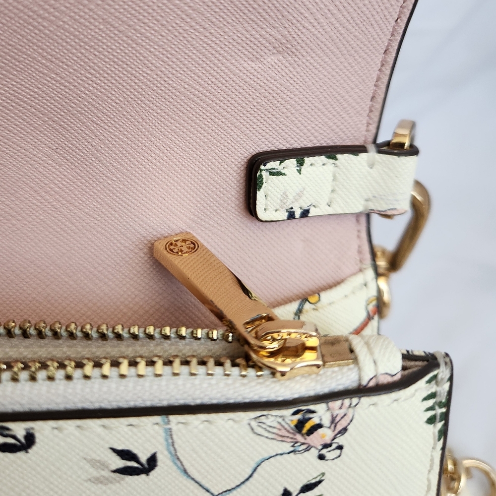 Tory Burch Emerson Poetry Of Things Crossbody Wallet - Picture 7 of 8